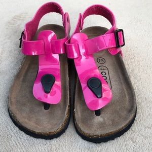 Toddler pink sandals